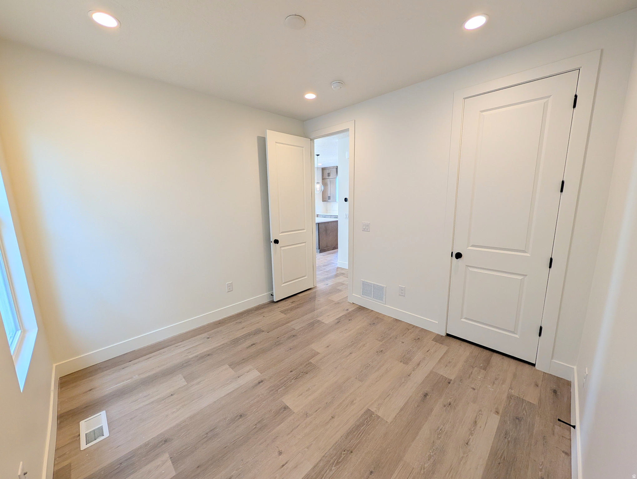 DAYBREAK - Residential