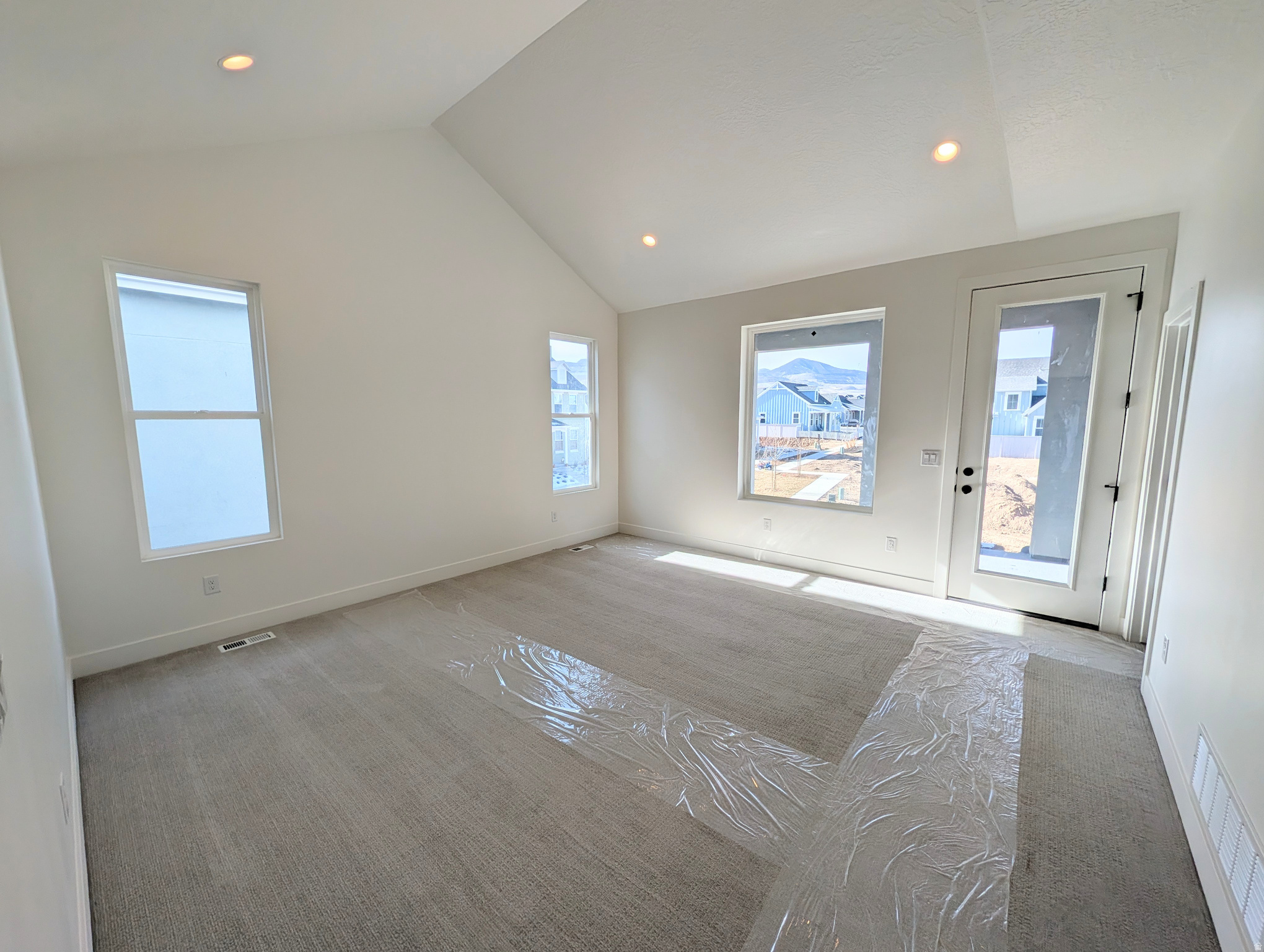 DAYBREAK - Residential