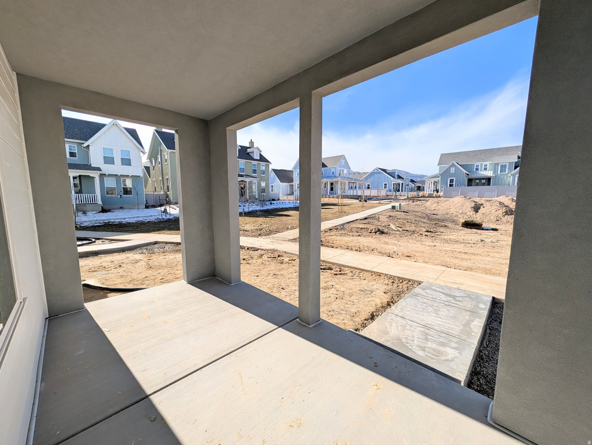 DAYBREAK - Residential