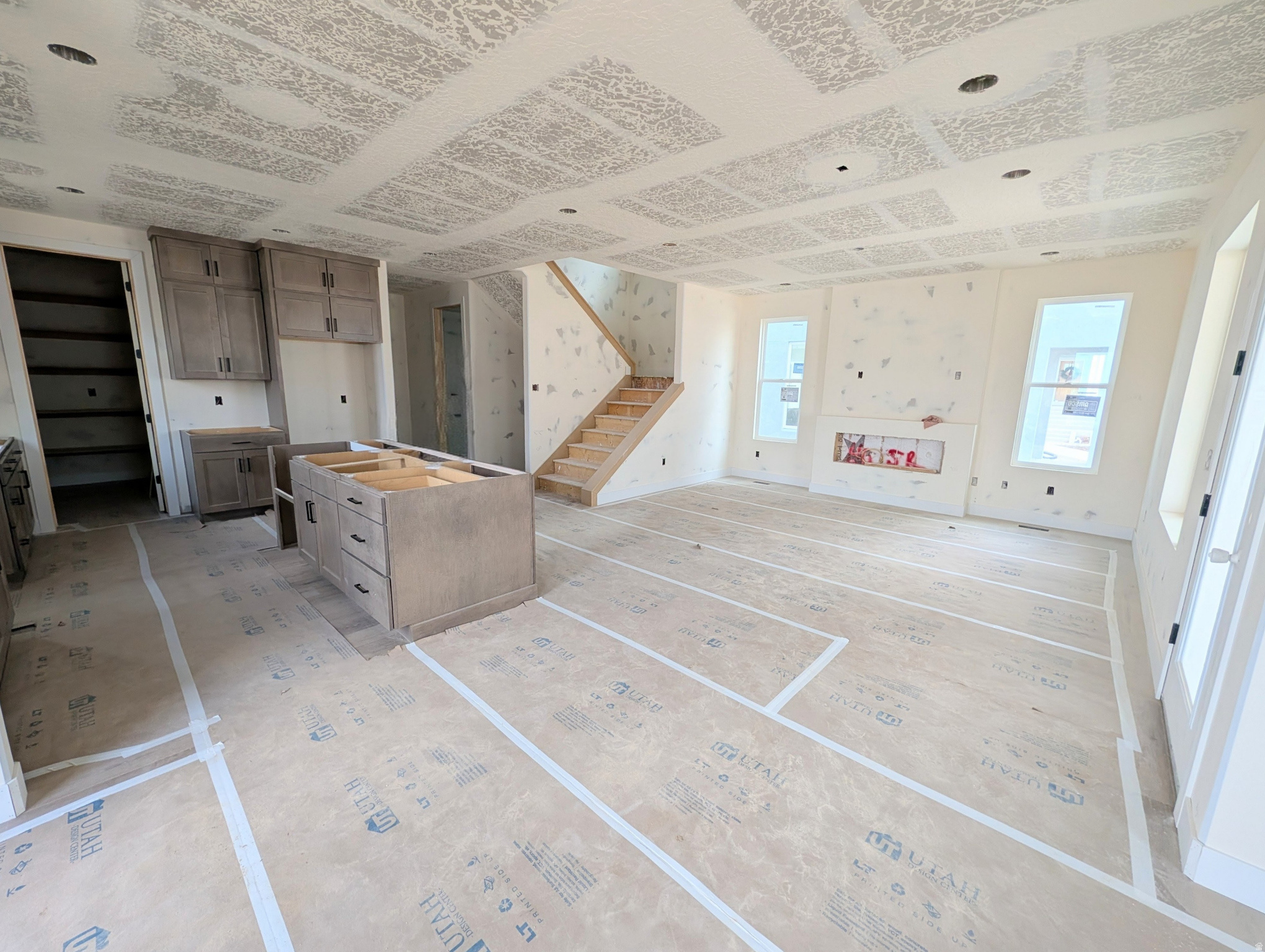 DAYBREAK - Residential