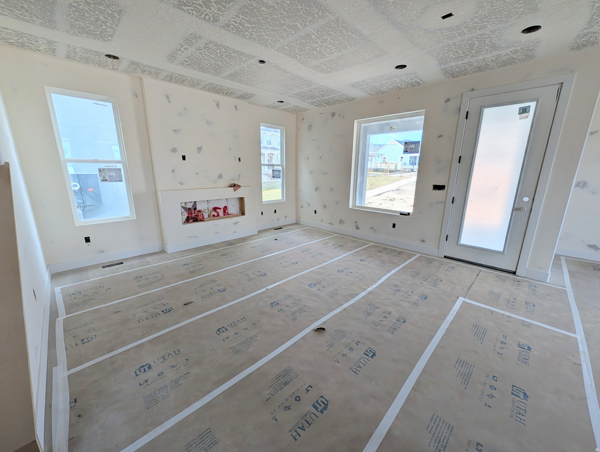 DAYBREAK - Residential