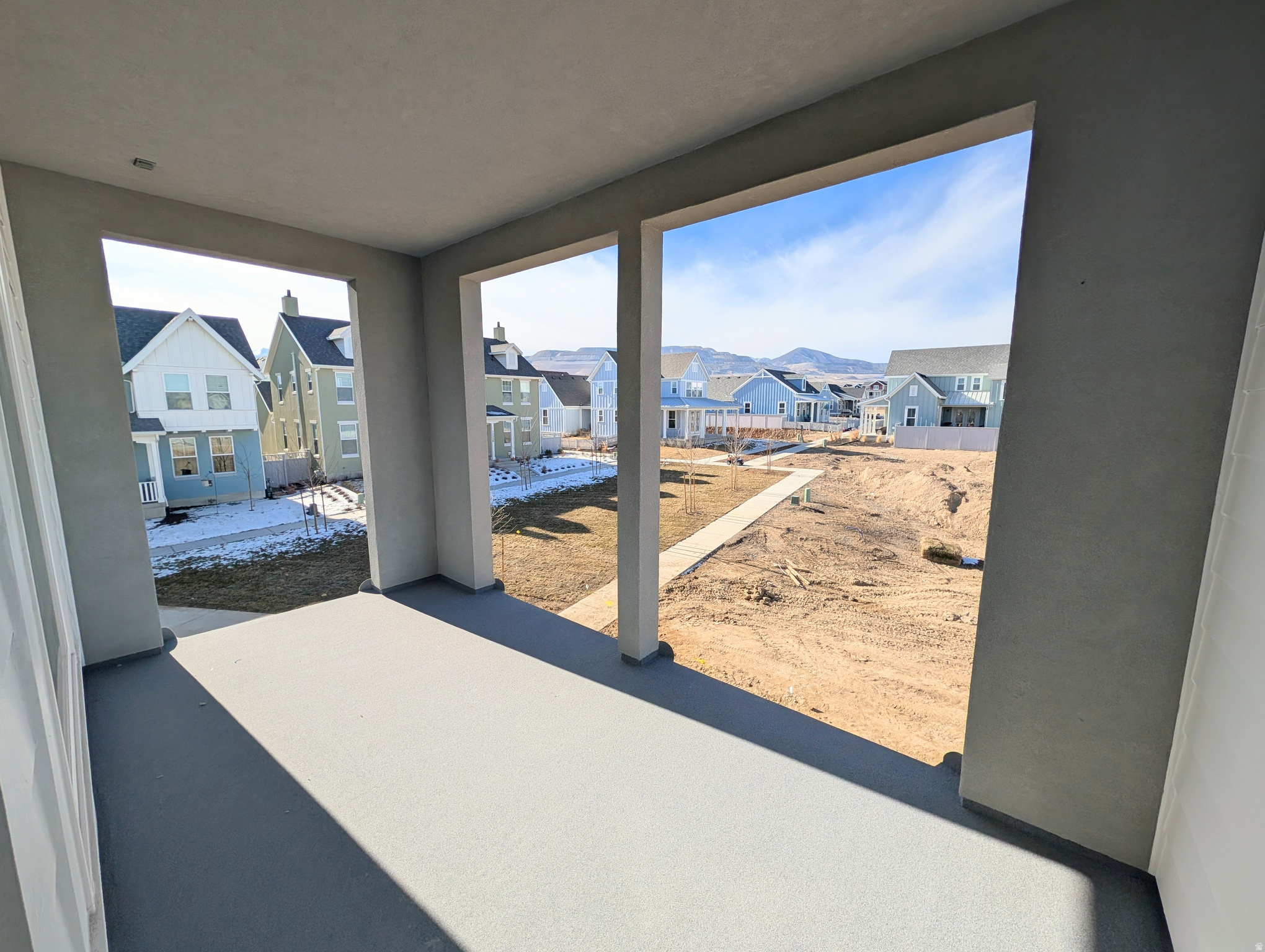 DAYBREAK - Residential