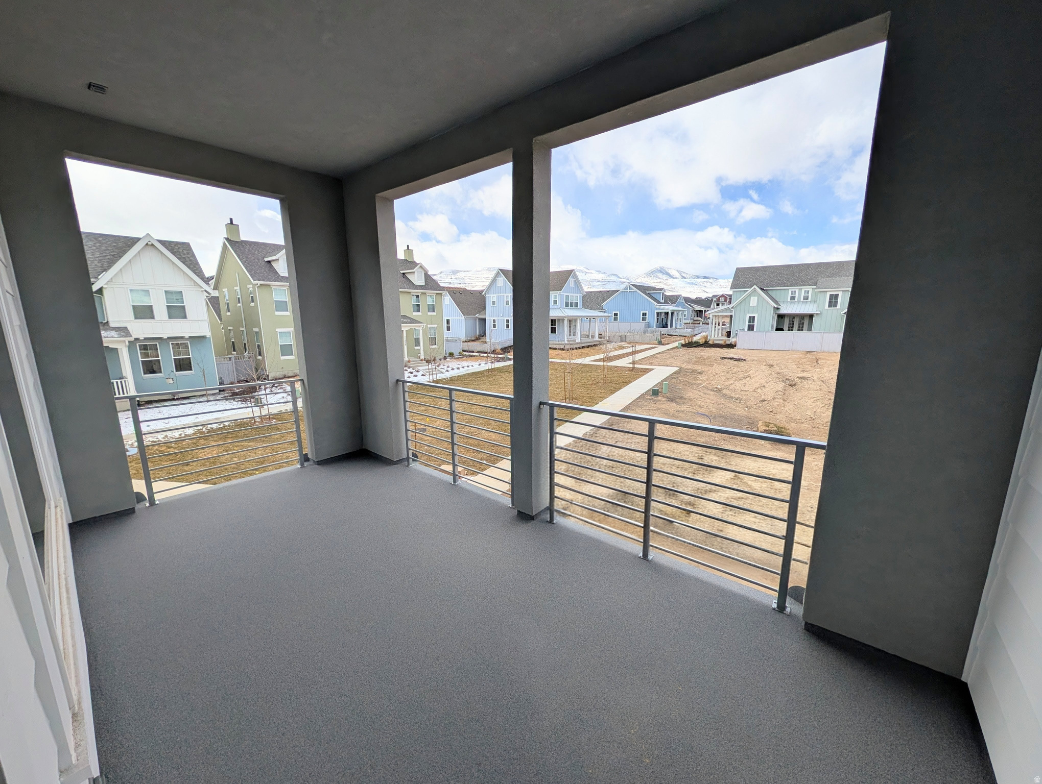 DAYBREAK - Residential