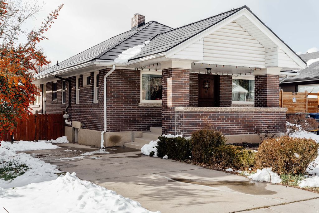 Photo of 1400 S 900 E, Salt Lake City, UT 84105 (MLS # 2141180)