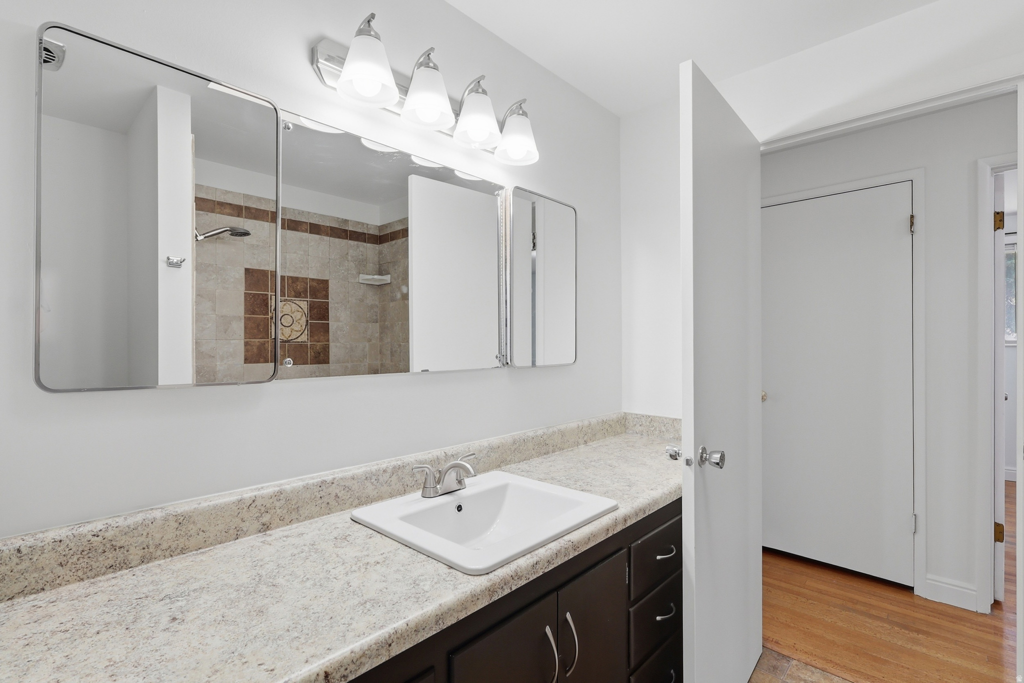 ROLLING KNOLLS NO 1 - Residential