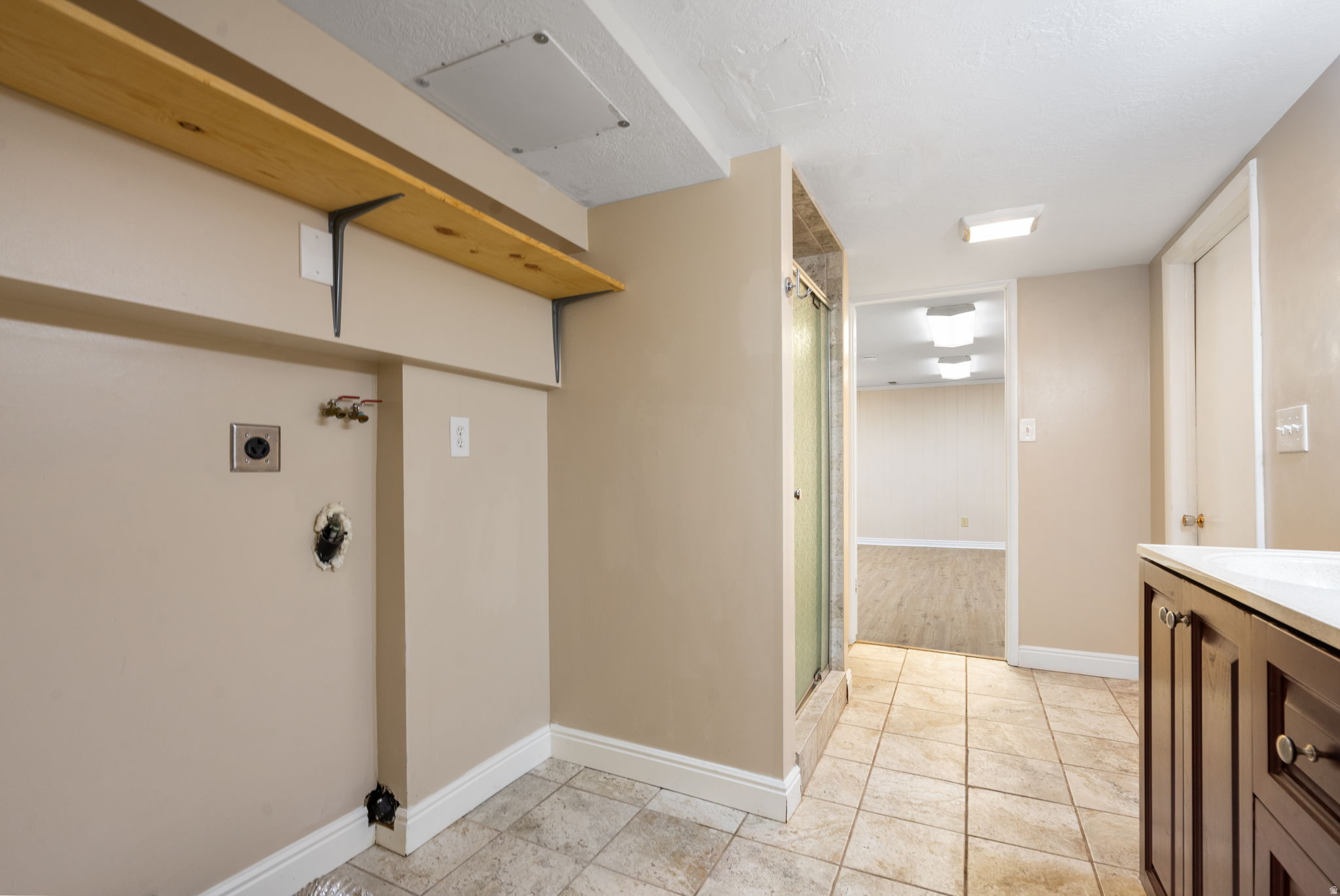 ROLLING KNOLLS NO 1 - Residential