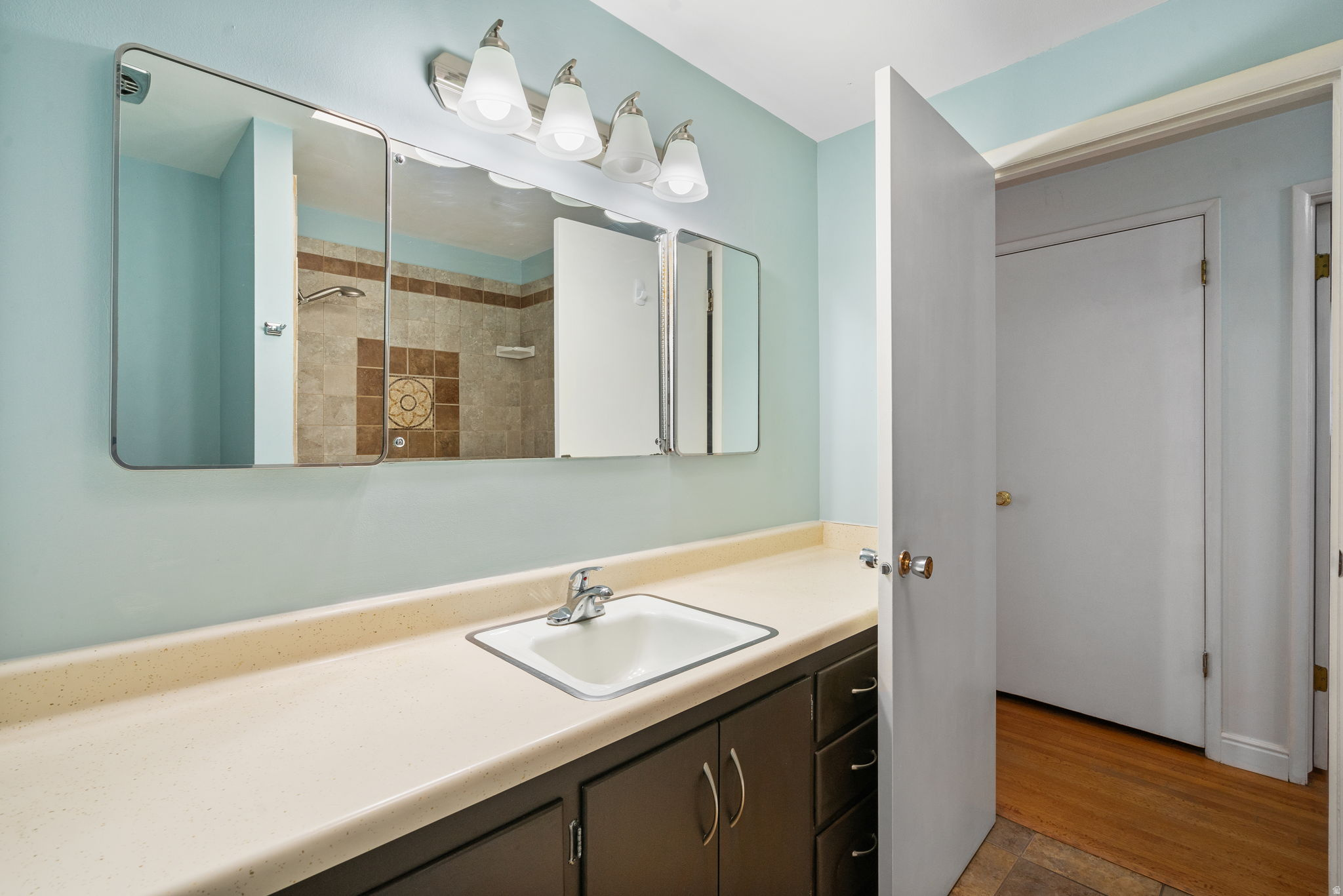 ROLLING KNOLLS NO 1 - Residential