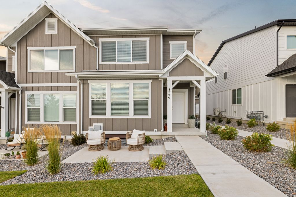 Photo of 7559 S TOPAZ SKY LN, West Jordan, UT 84081 (MLS # 2173341)