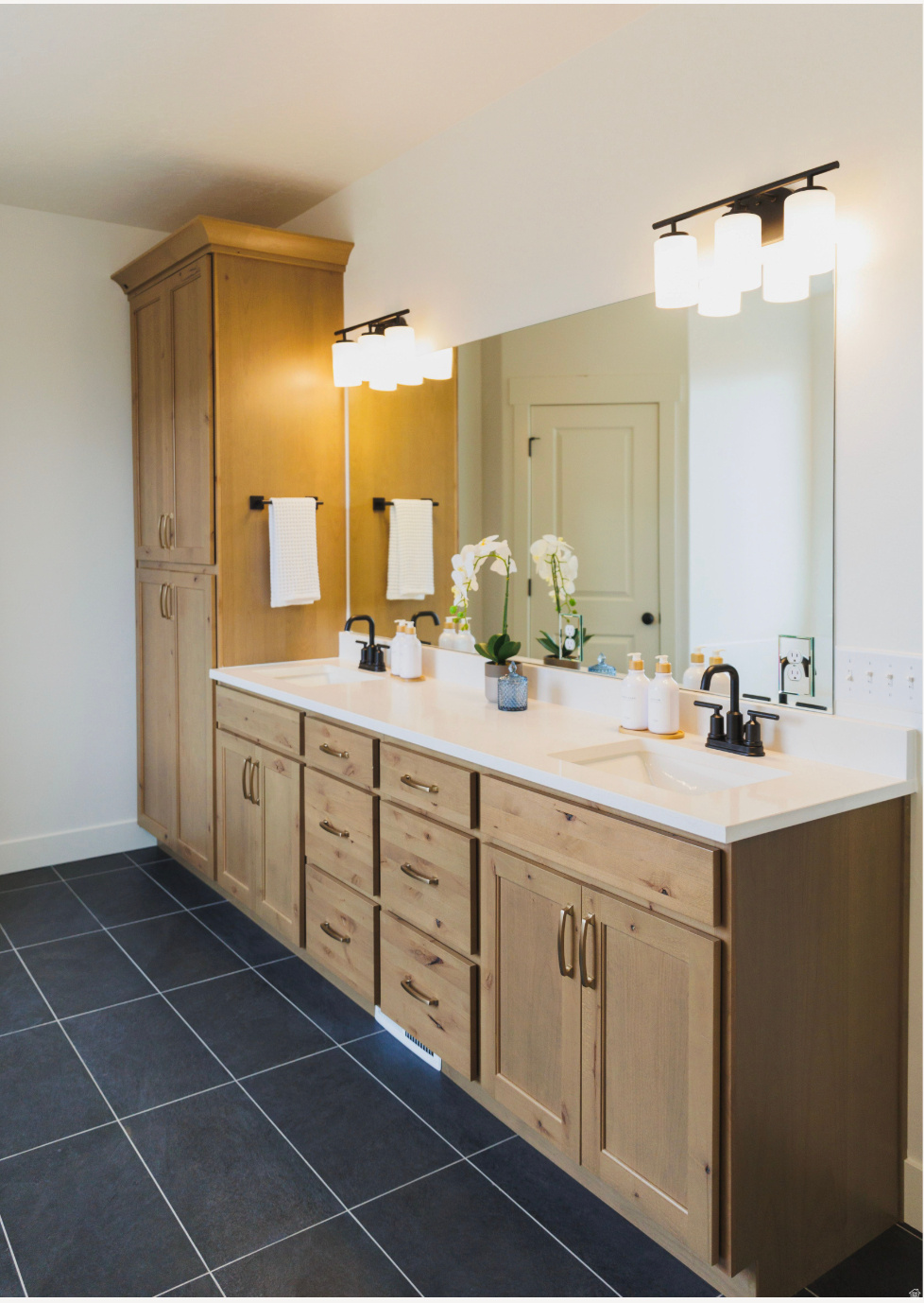GARRETT'S PLACE - Residential