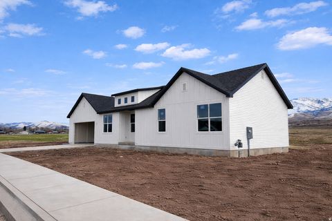 Homes For Sale - 483 S 30<br/> Franklin, ID 83237