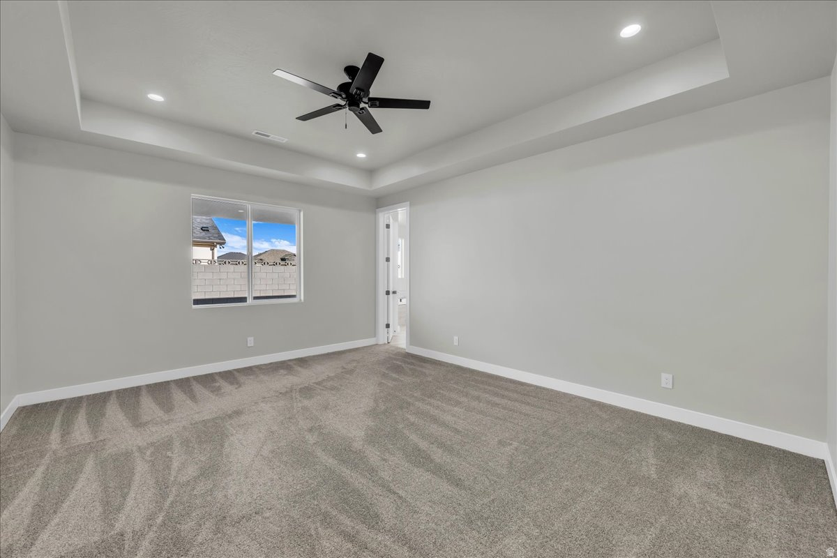 IRON WEST - Residential