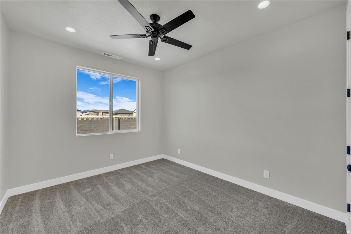 IRON WEST - Residential