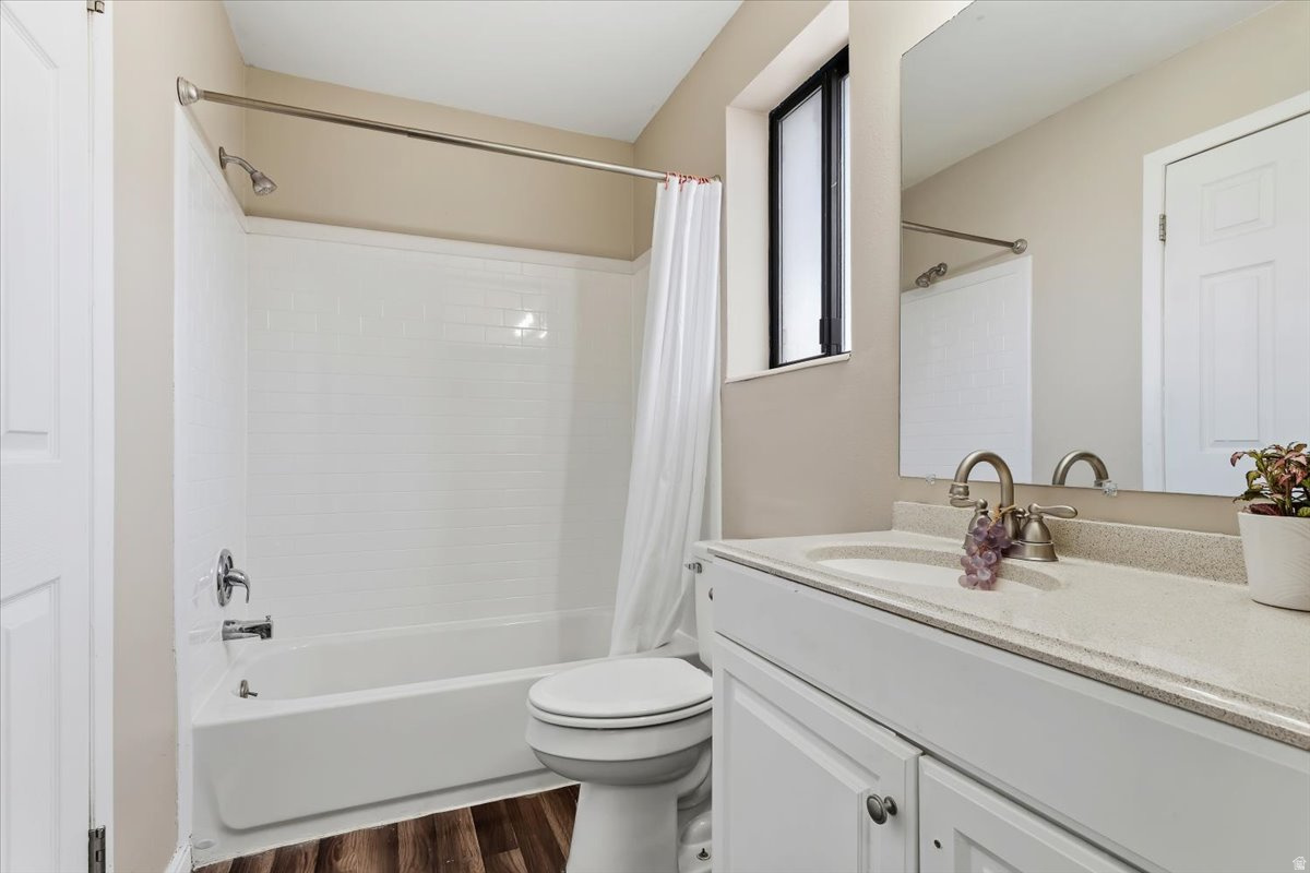 PARK WOOD - Residential