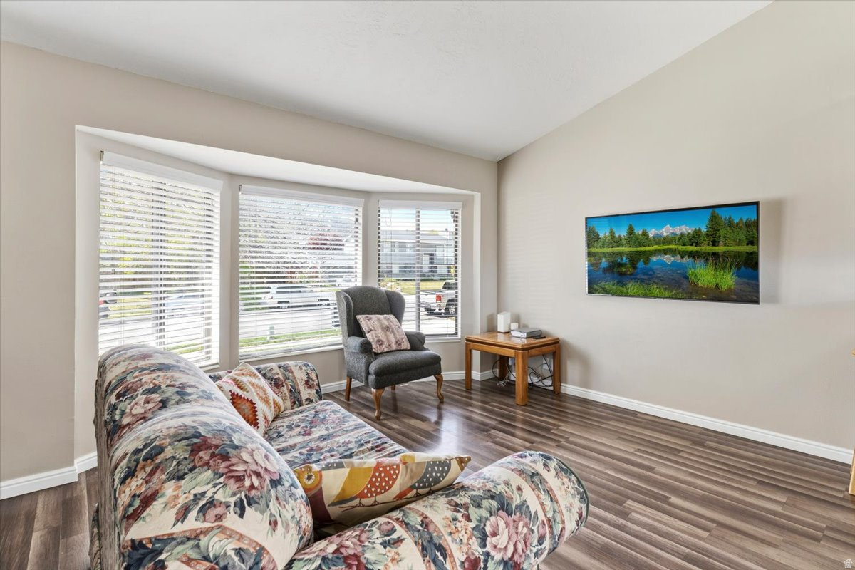 PARK WOOD - Residential