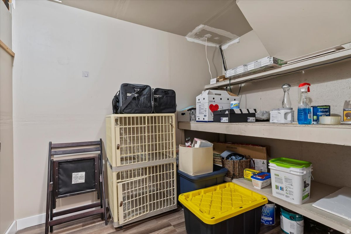 PARK WOOD - Residential