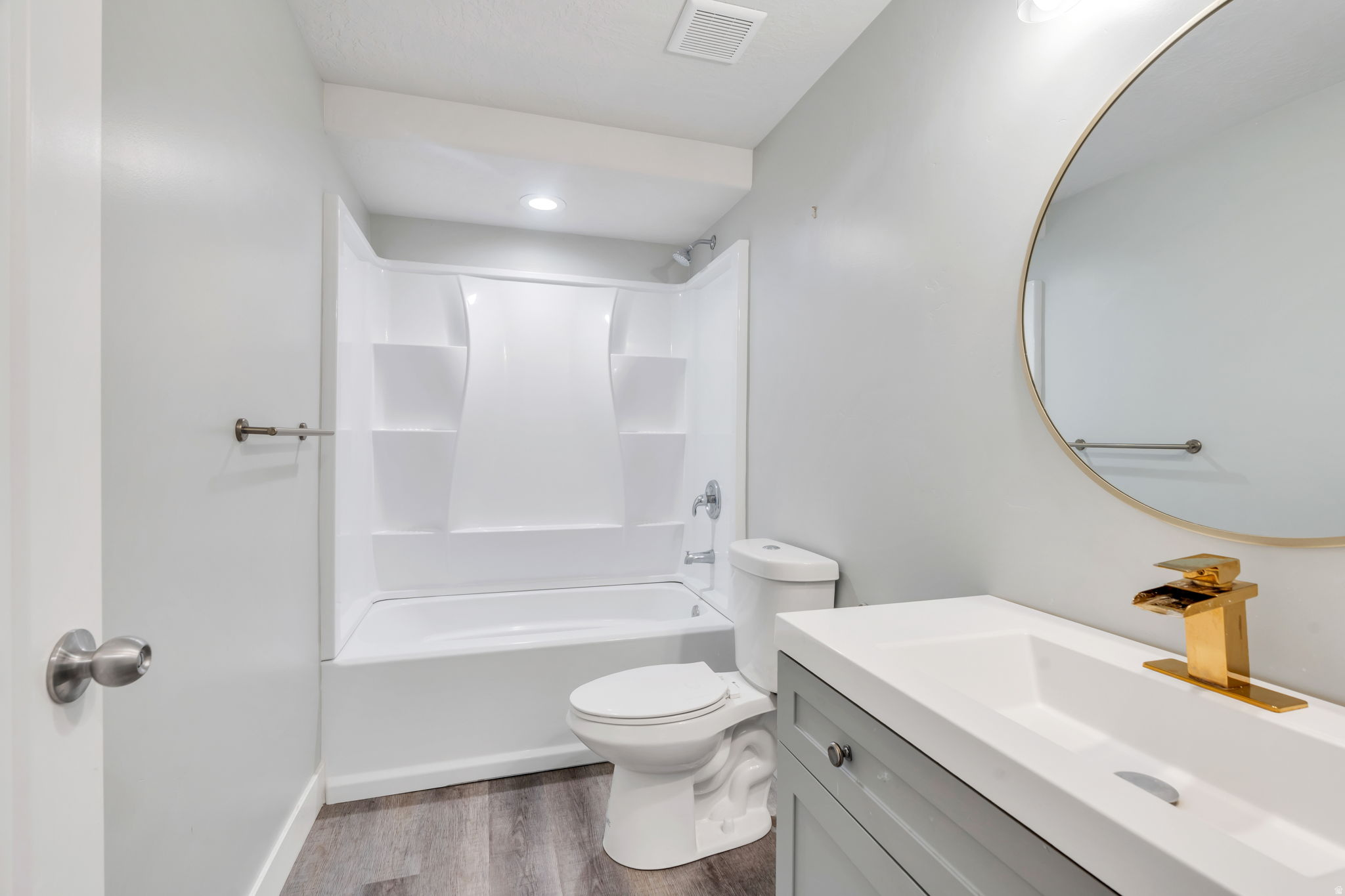 BRIDGEPORT AT WATERS EDGE - Residential