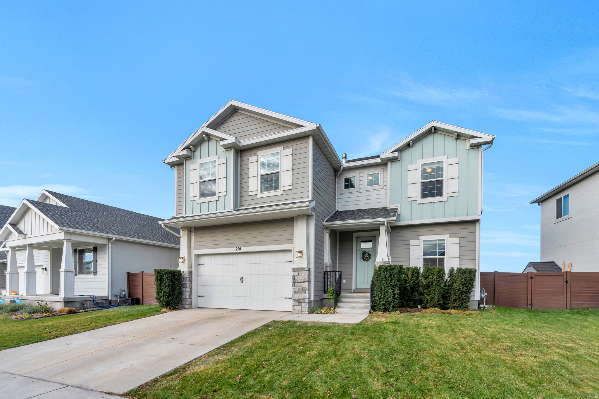 BRIDGEPORT AT WATERS EDGE - Residential