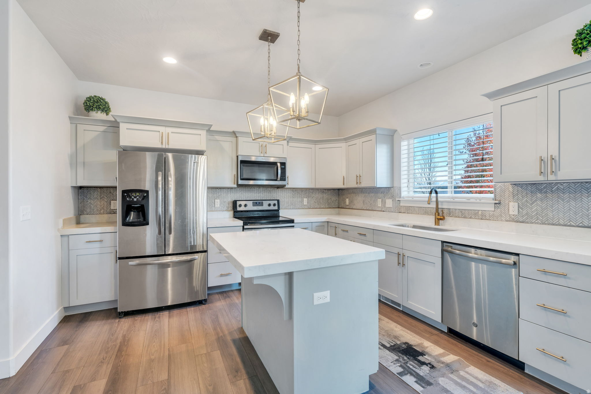 BRIDGEPORT AT WATERS EDGE - Residential