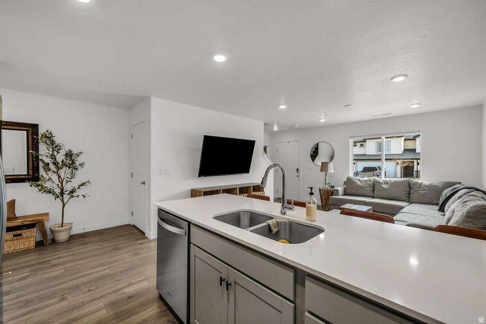 HOODOO HOLLOW AT LONG VALLEY 1 - Residential