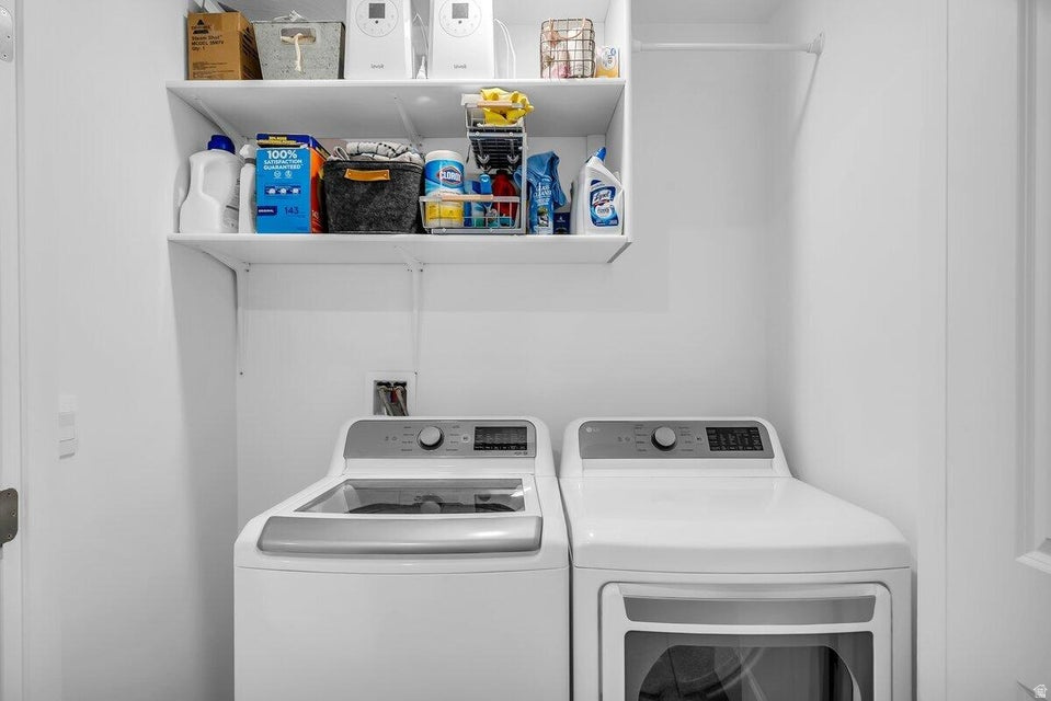 HOODOO HOLLOW AT LONG VALLEY 1 - Residential