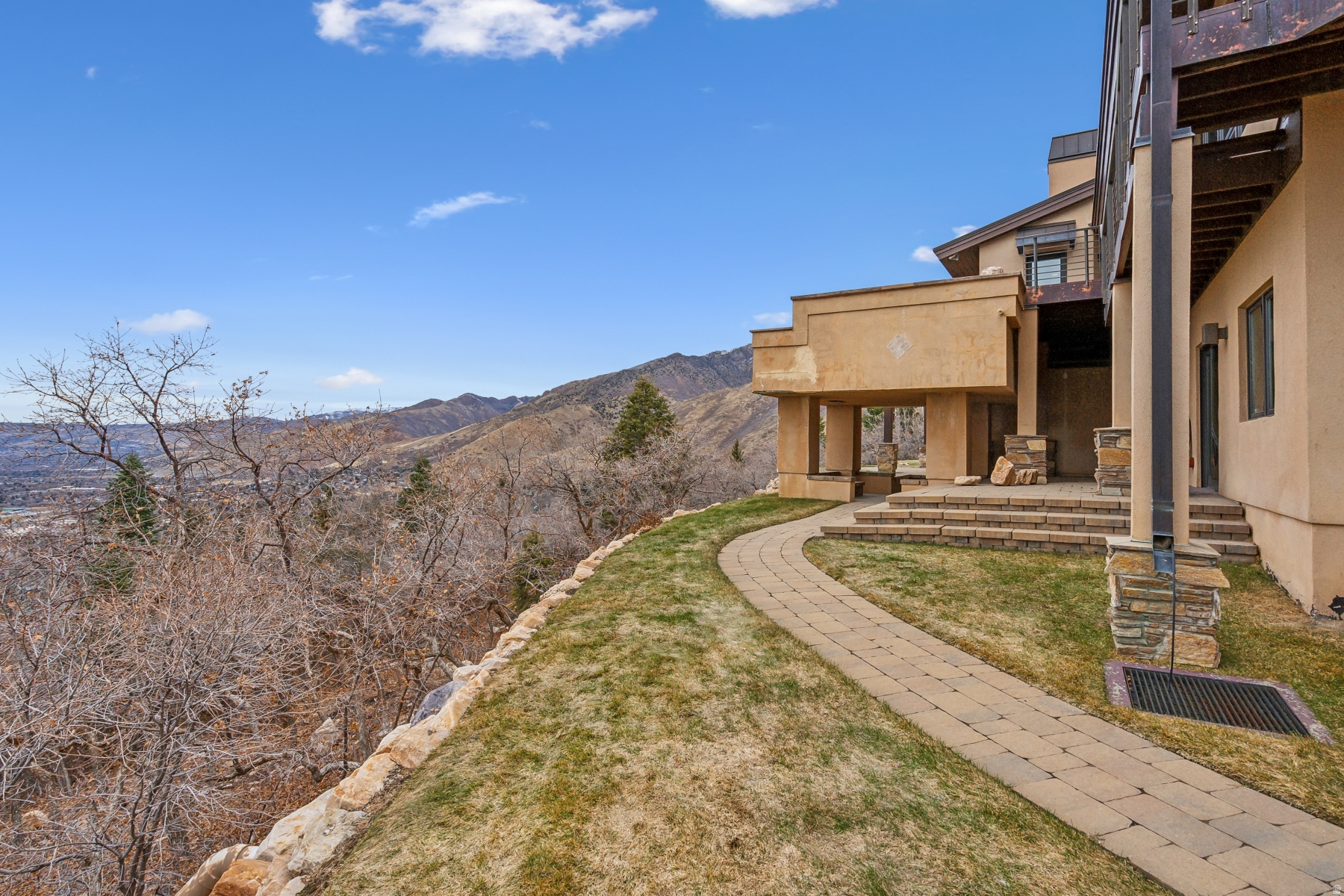 MT. OLYMPUS COVE - Residential