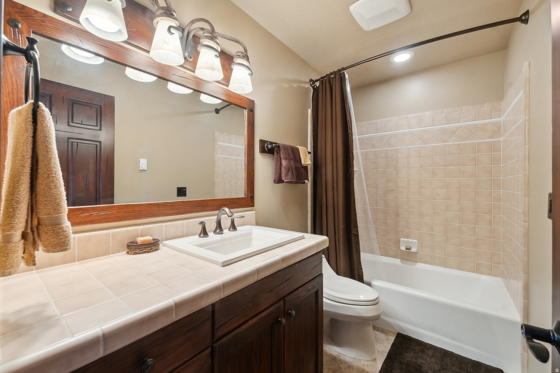 MT. OLYMPUS COVE - Residential