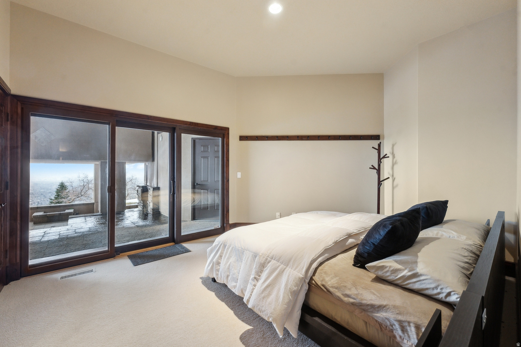 MT. OLYMPUS COVE - Residential