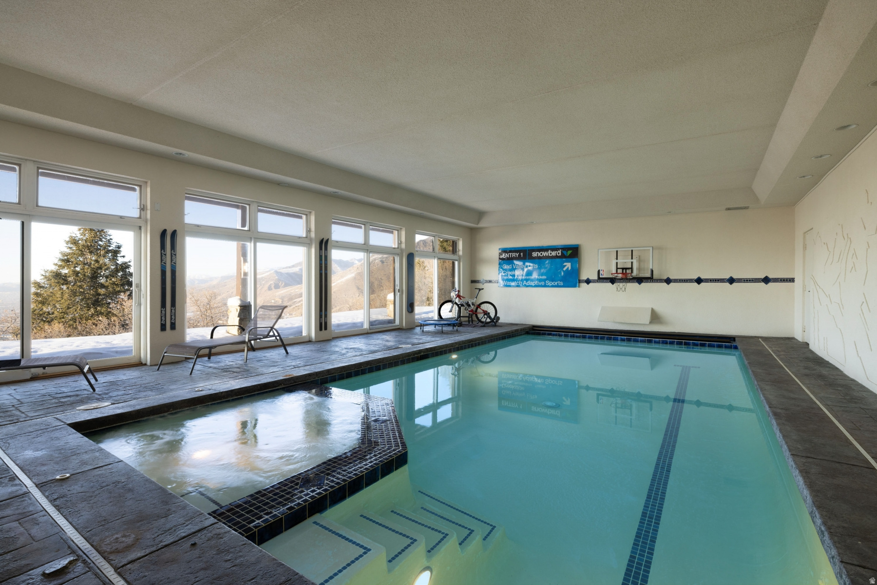 MT. OLYMPUS COVE - Residential