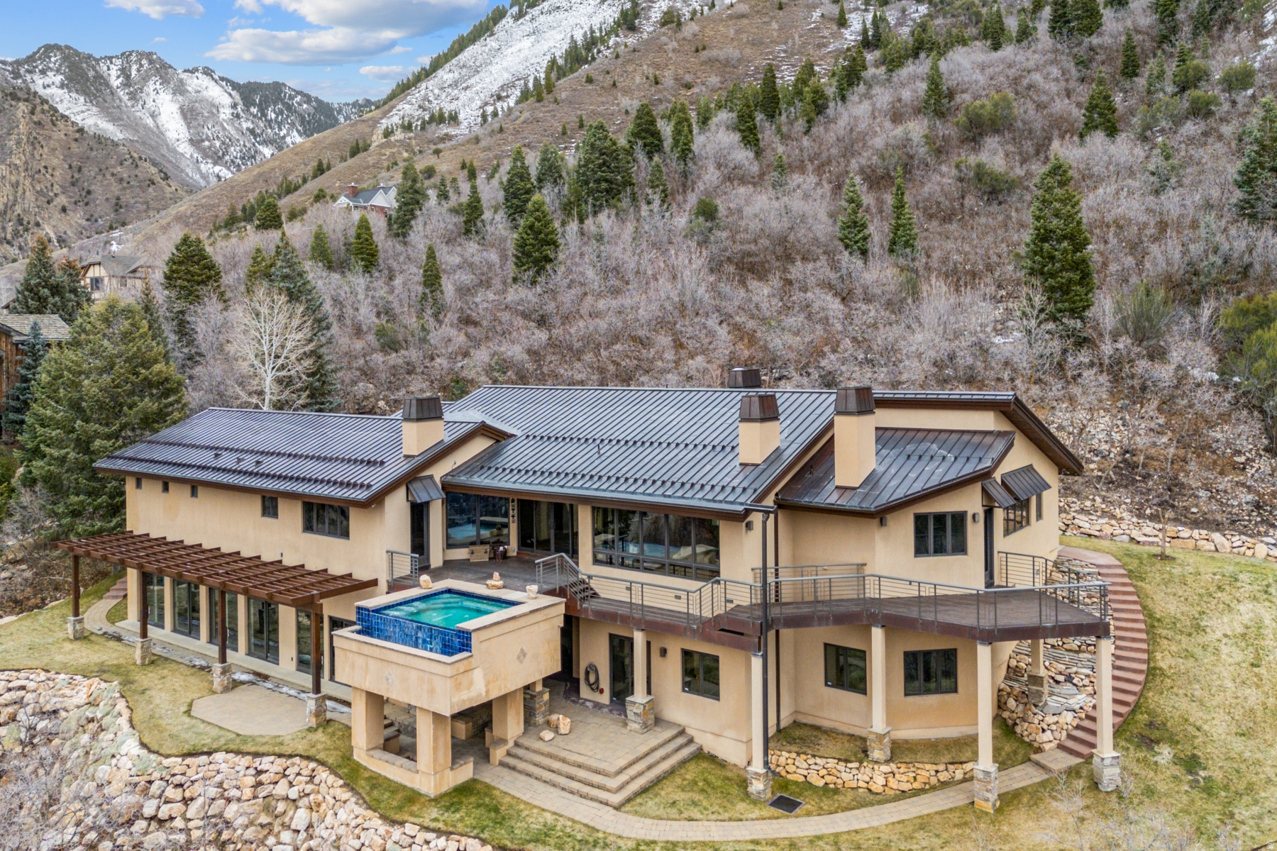 MT. OLYMPUS COVE - Residential