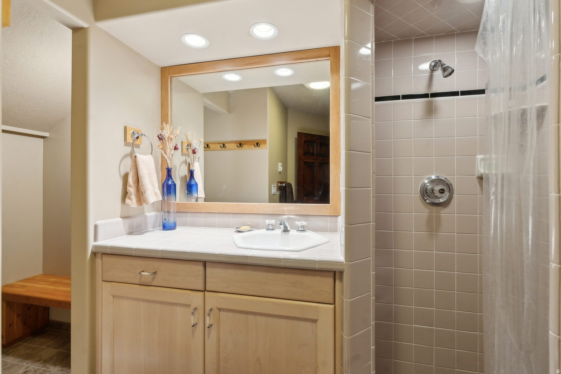 MT. OLYMPUS COVE - Residential