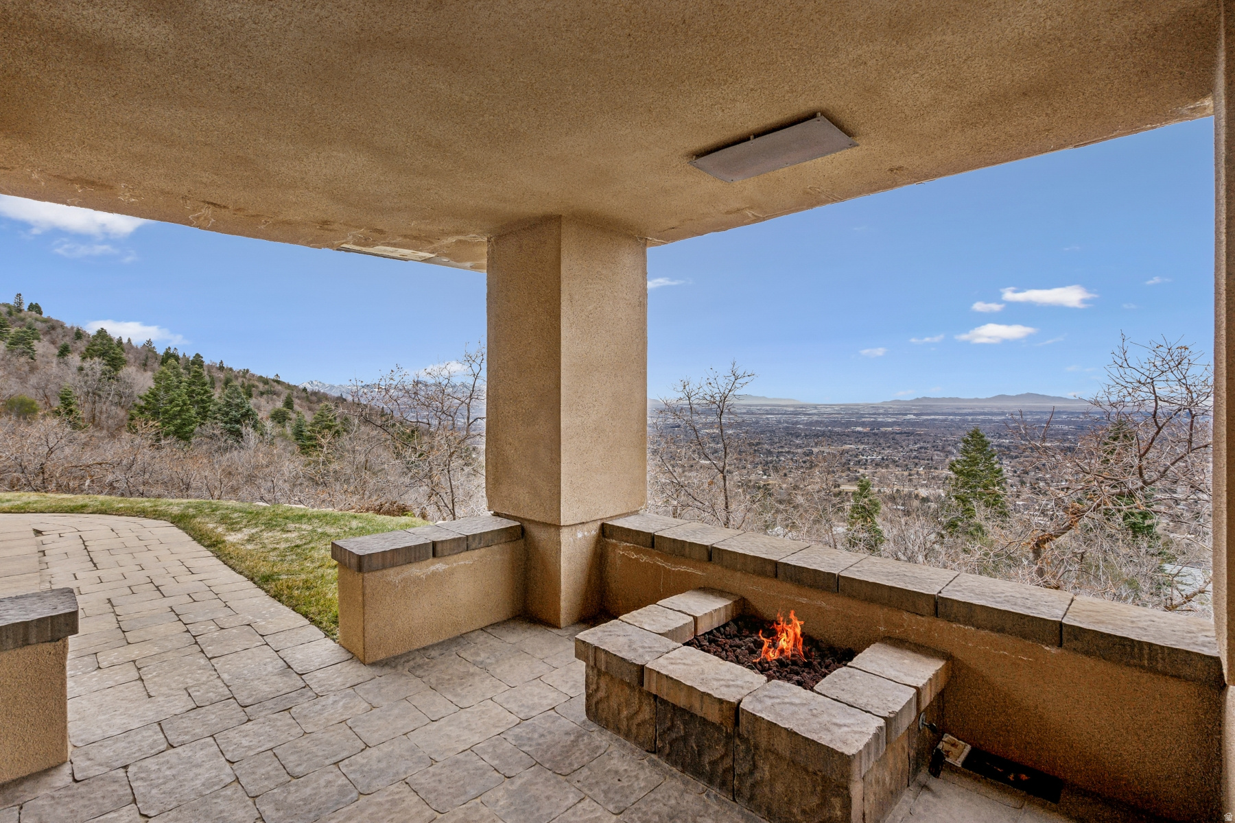 MT. OLYMPUS COVE - Residential