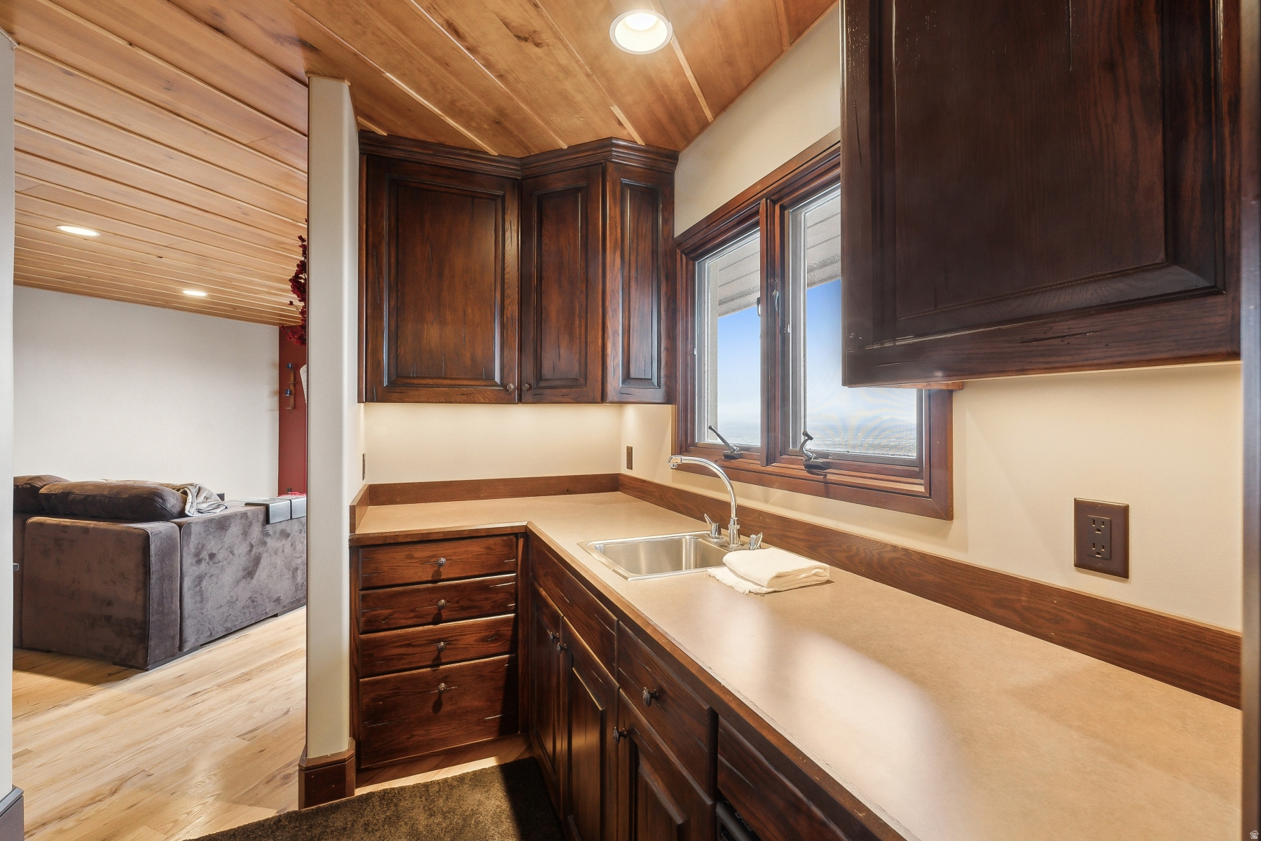 MT. OLYMPUS COVE - Residential