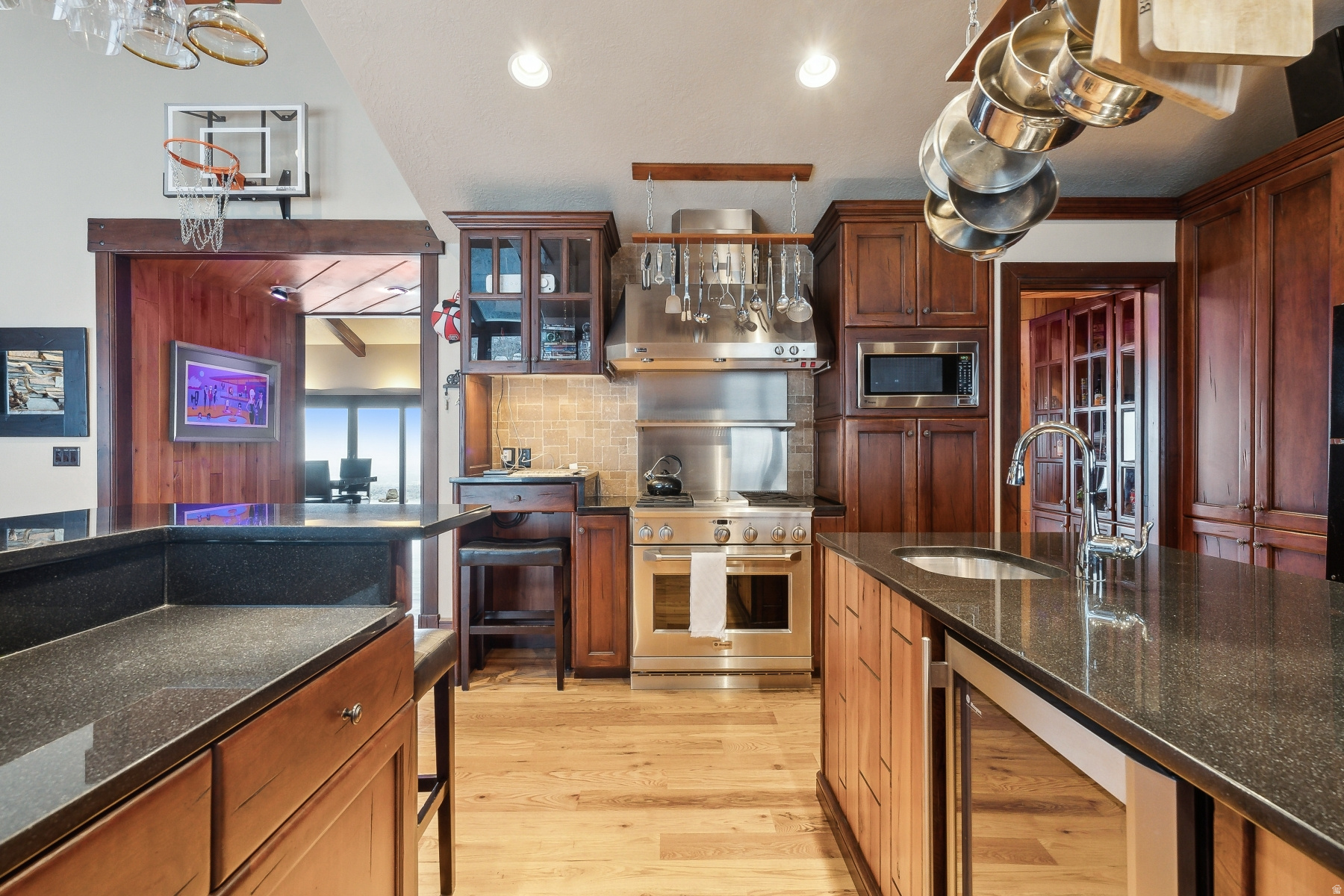 MT. OLYMPUS COVE - Residential