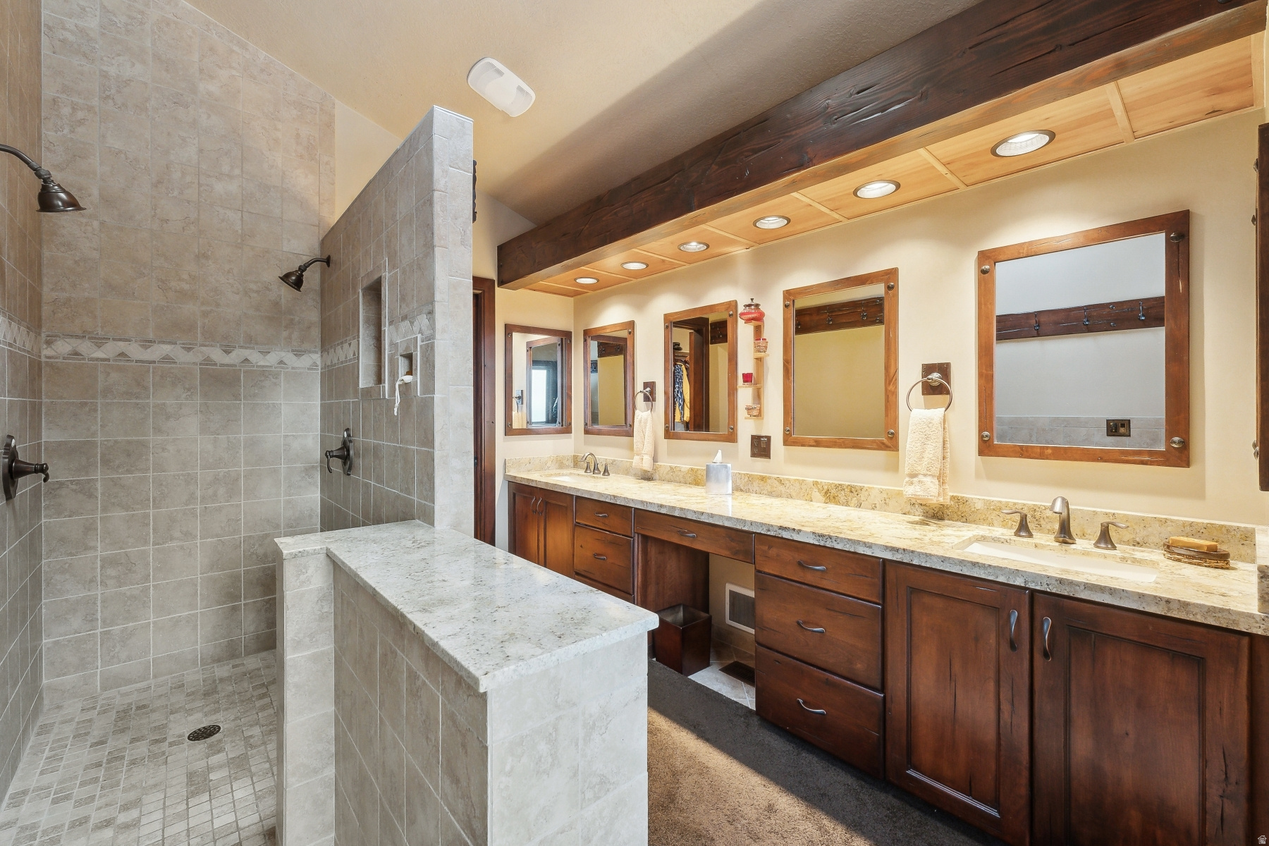 MT. OLYMPUS COVE - Residential