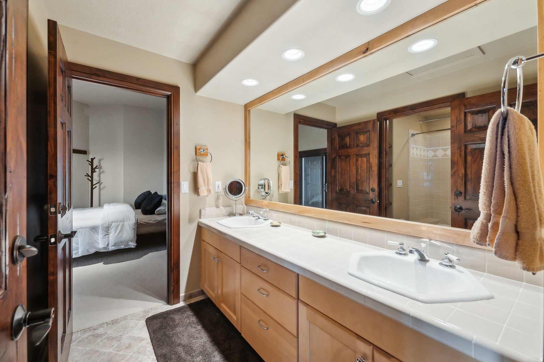 MT. OLYMPUS COVE - Residential