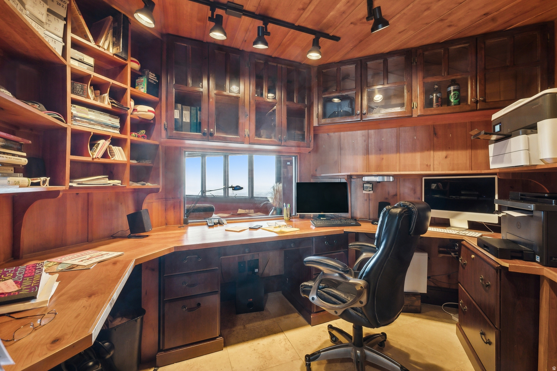 MT. OLYMPUS COVE - Residential