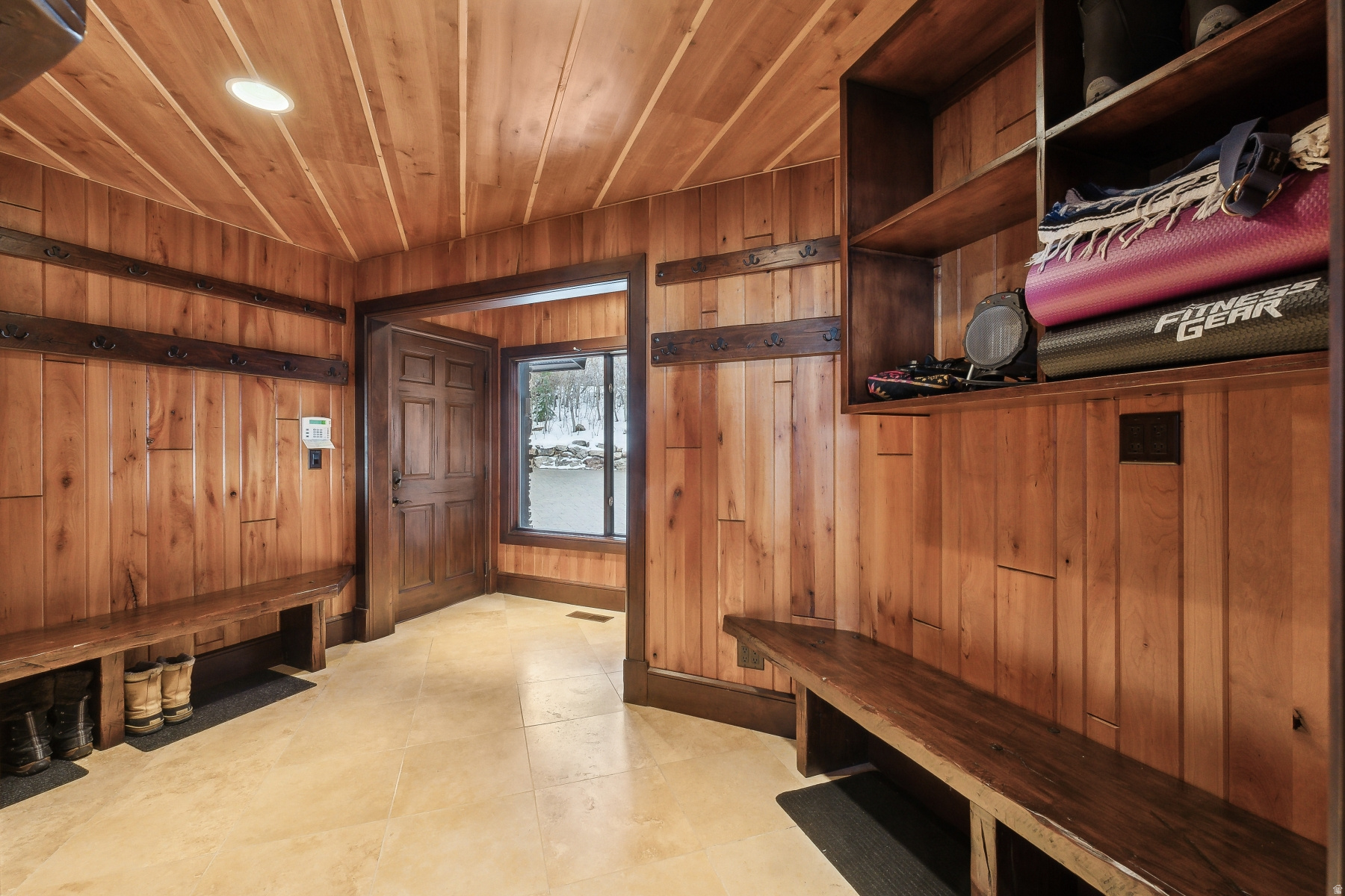 MT. OLYMPUS COVE - Residential