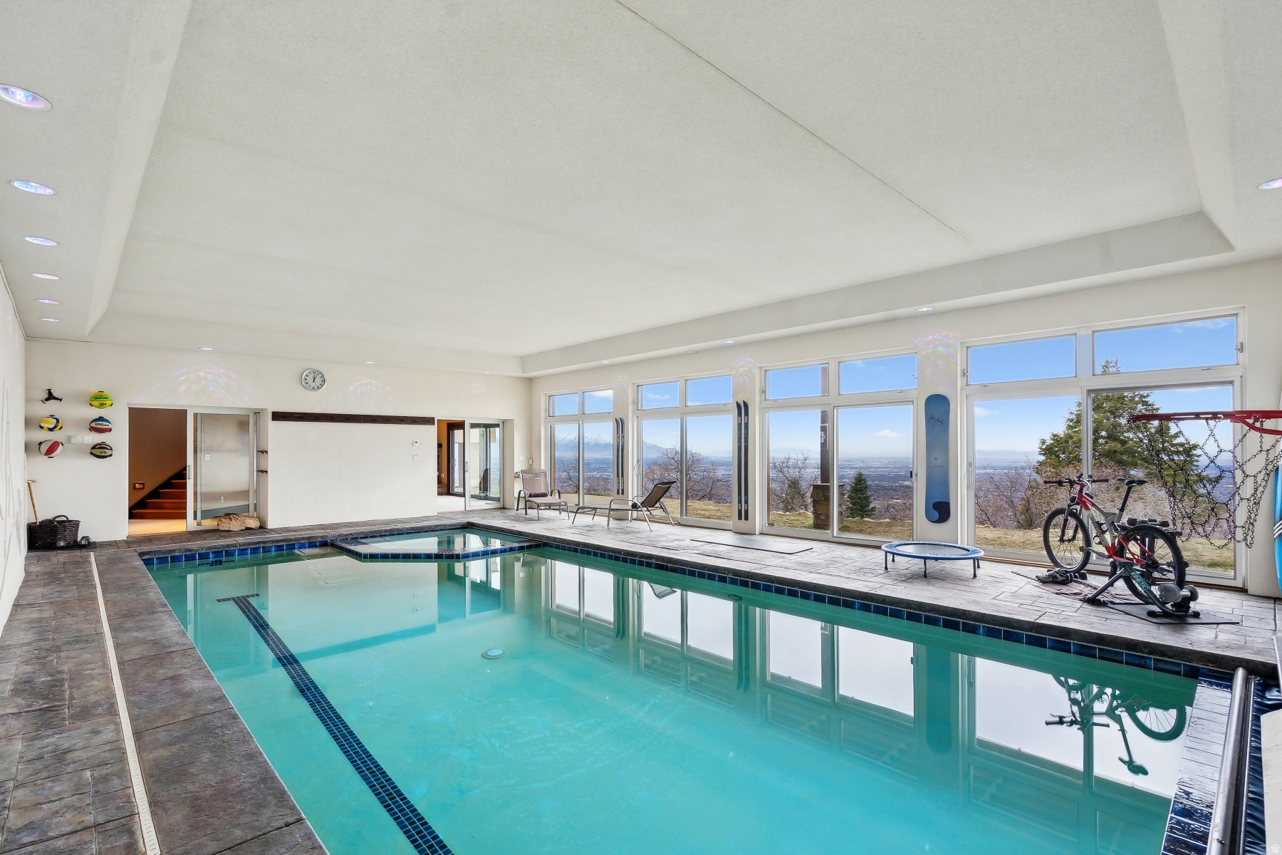 MT. OLYMPUS COVE - Residential