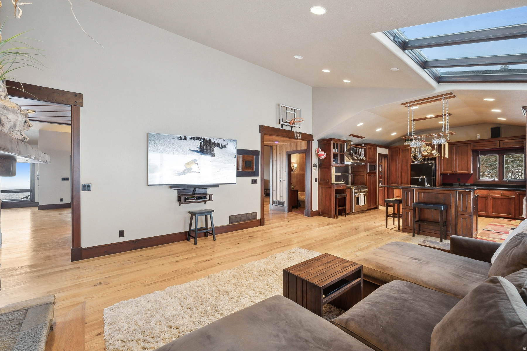 MT. OLYMPUS COVE - Residential