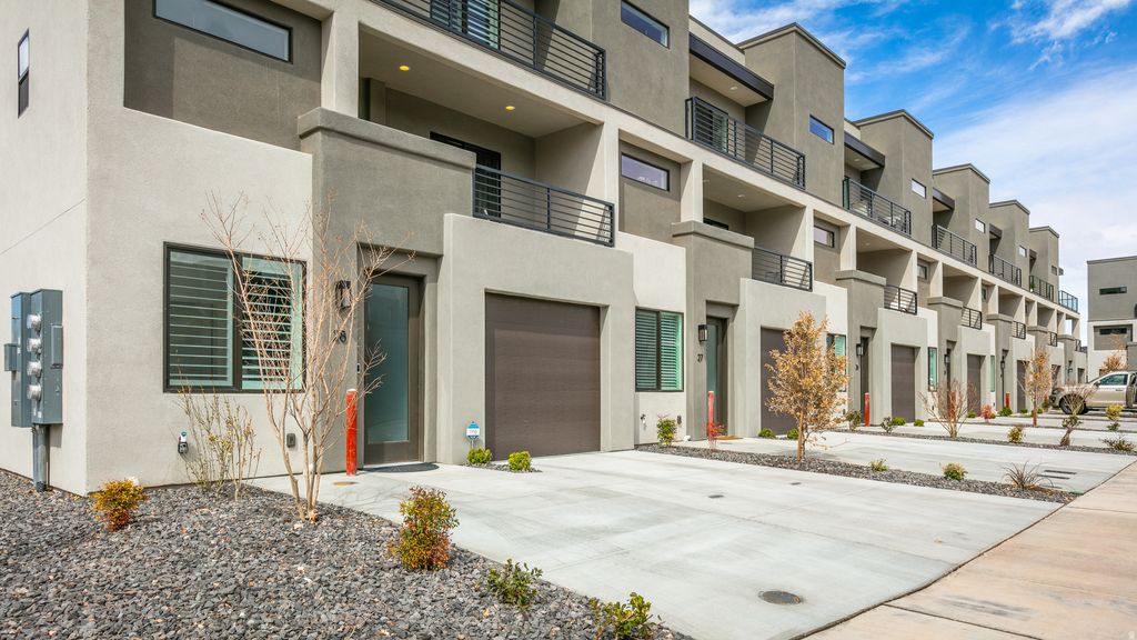 Photo of 1143 S GAP CANYON PKWY #27, Saint George, UT 84770 (MLS # 2145362)