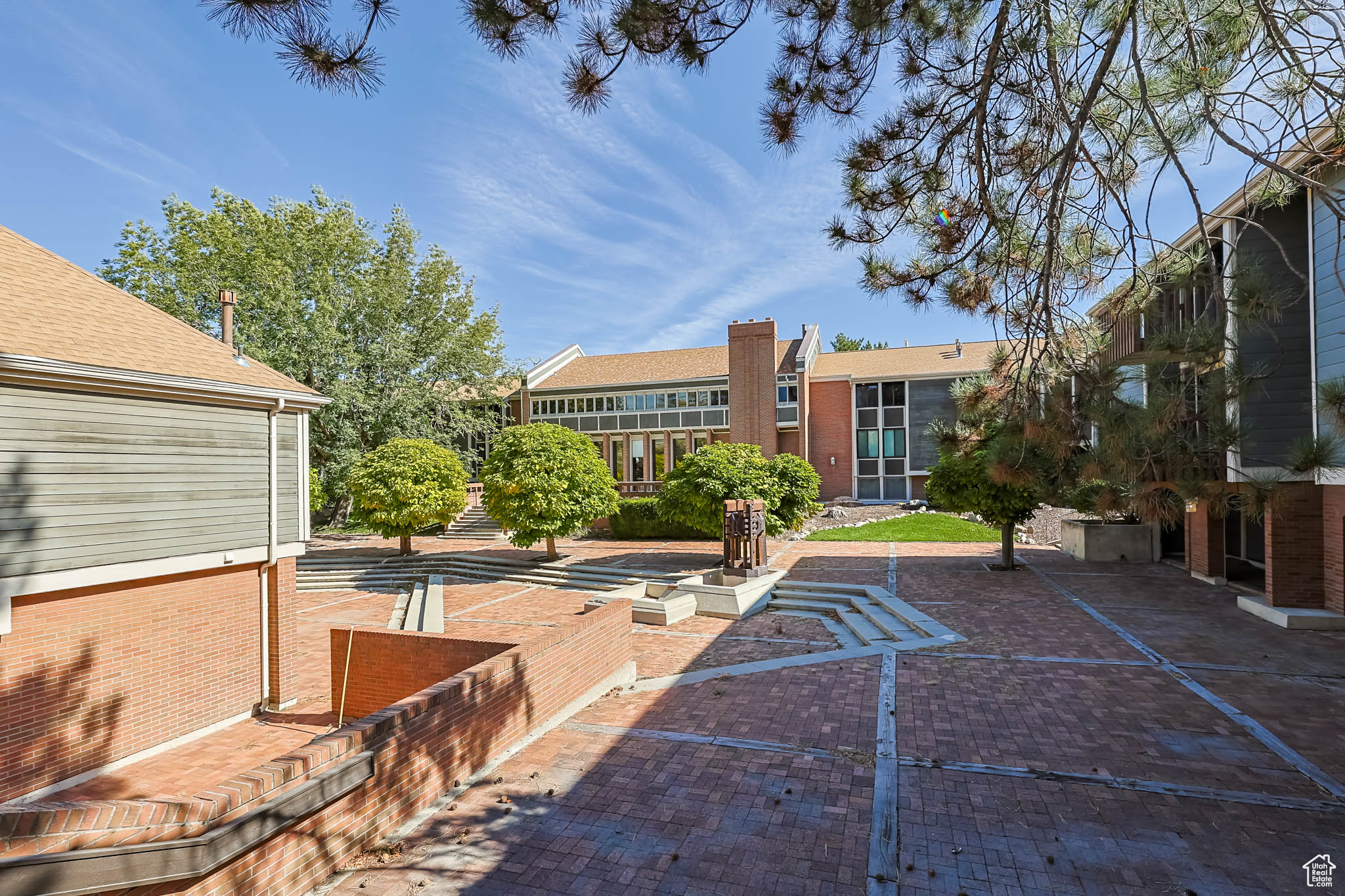 VILLAGE 2 - Residential