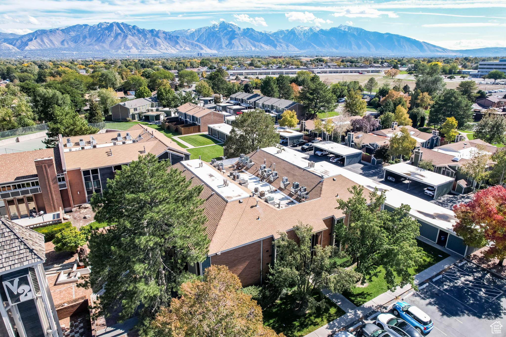 VILLAGE 2 - Residential