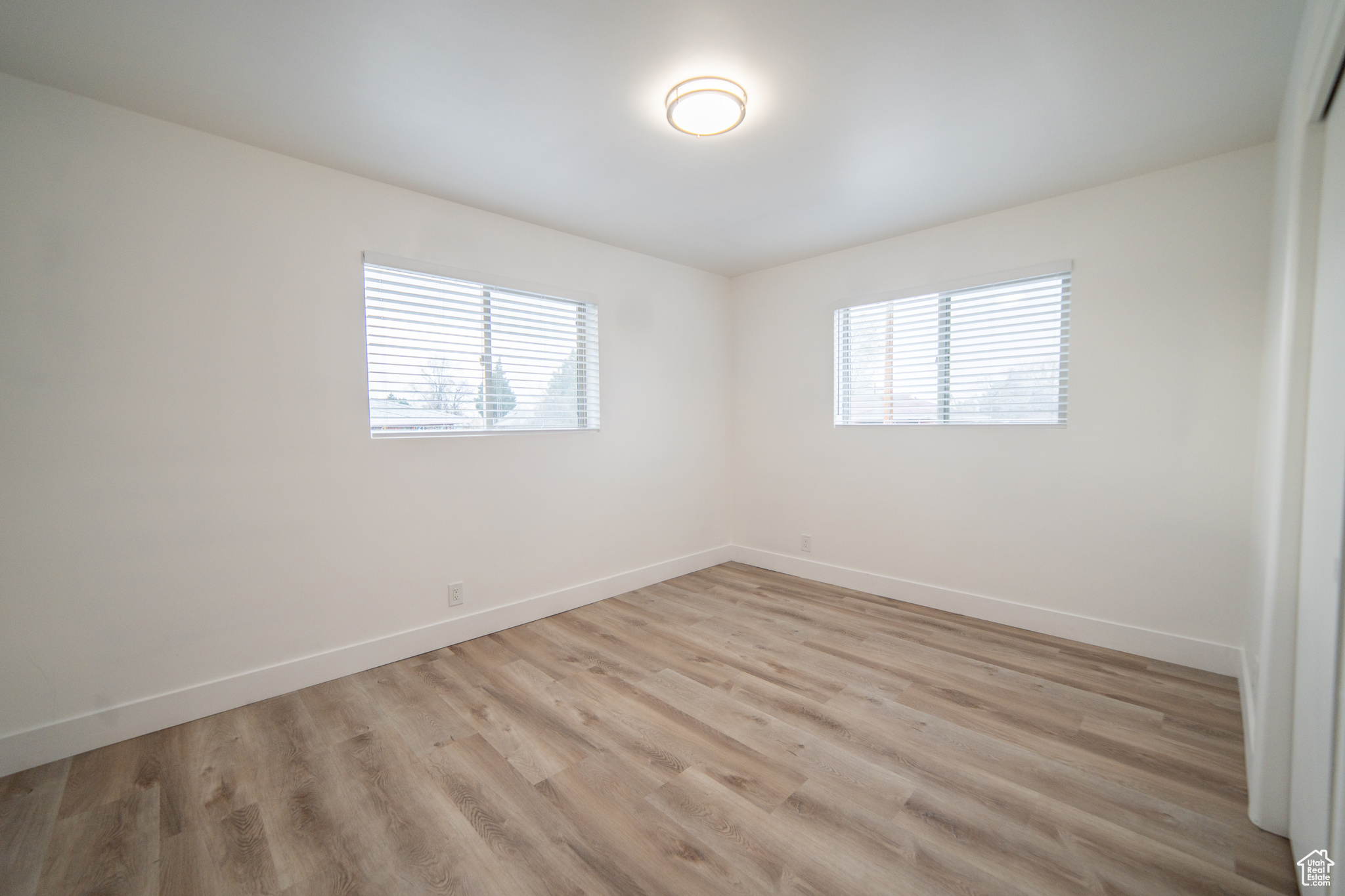 627 W La Salle Dr, Murray, Utah image 18