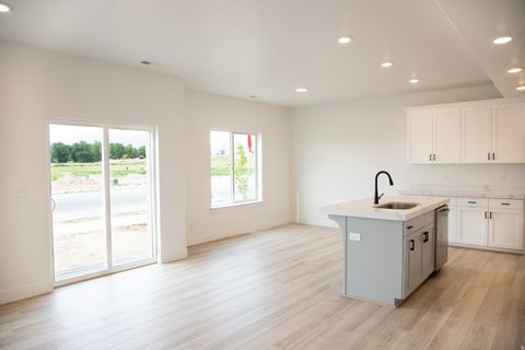 Tiny photo for 483 E 720 N LOT #6 N, Salem, UT 84653 (MLS # 2134743)