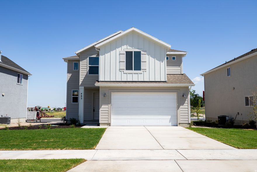 AMAZING $20,000 INCENTIVE TOWARDS CLOSING COSTS, RATE BUYDOWN, OR PRICE REDUCTION REGARDLESS OF LENDER! Must-See New Salem Fields Community! Move-in ready! This beautiful home built by Flagship Homes features 4 bedrooms, 2.5 bathrooms, quartz countertops, landscaped front yard, 2 car garage, and partially fenced backyard (can be landscaped for an additional charge). The primary bedroom has a vaulted ceiling, large walk-in closet, and dual sinks with a separate tub/shower. Call for more information or stop by our model home at 495 E 720 N Salem, UT for a tour. Model home hours: Monday-Saturday 11 AM - 6 PM. Buyers to verify all information. Square footage is from house plans.