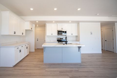 Tiny photo for 483 E 720 N LOT #6 N, Salem, UT 84653 (MLS # 2134743)