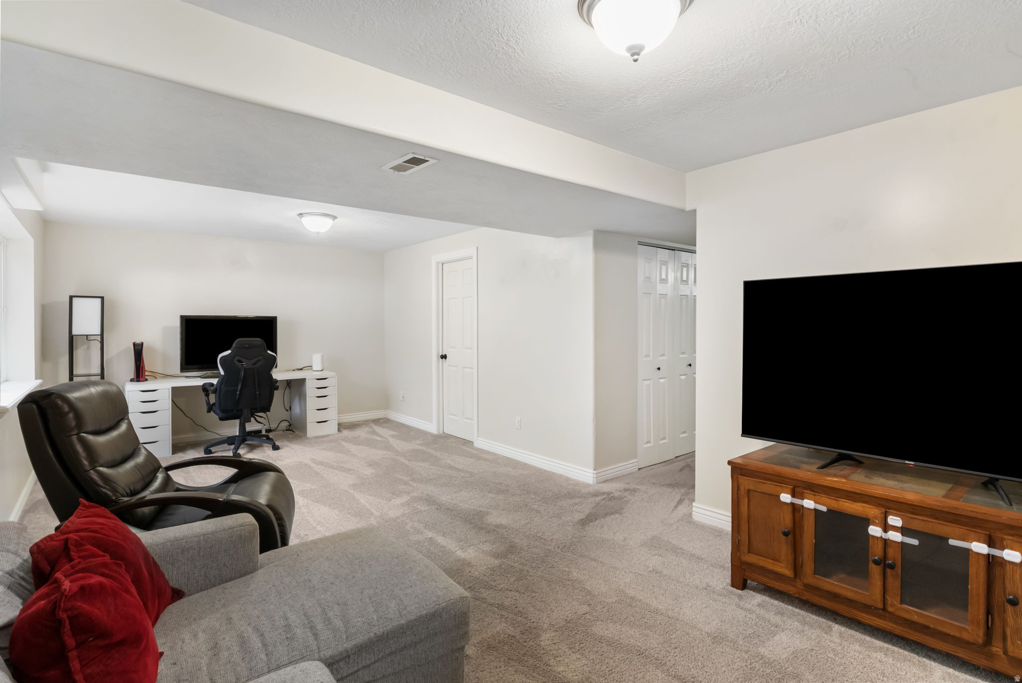 CLEARWATER COVE - Residential