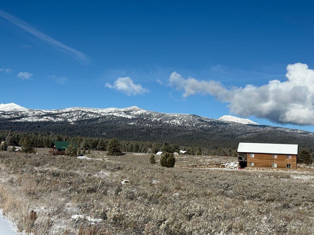 Photo of 3990 DAVID DR, Island Park, ID 83429 (MLS # 2136692)