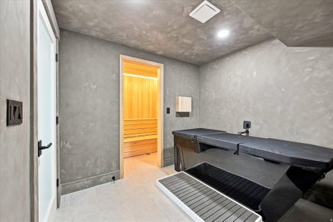 Tiny photo for 615 E ALOHA RD N, Salt Lake City, UT 84103 (MLS # 2177779)