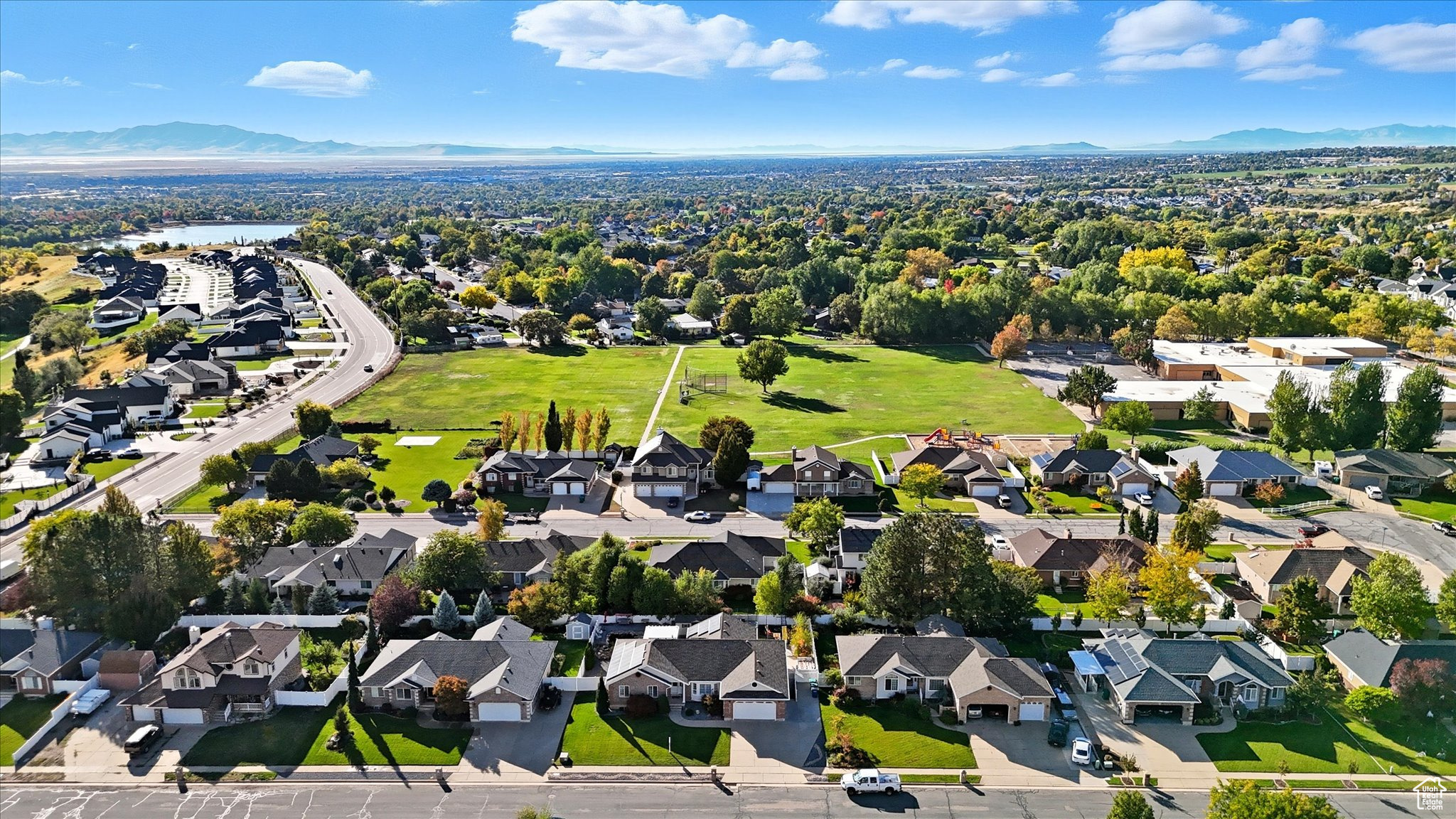 ORCHARD GROVE - Residential